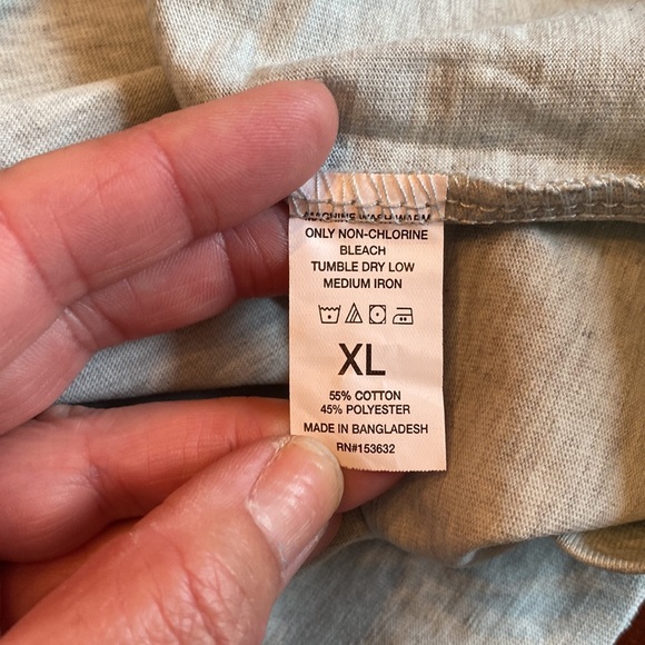 God’s Daughter Graphic T-Shirt - Picture 5 of 7